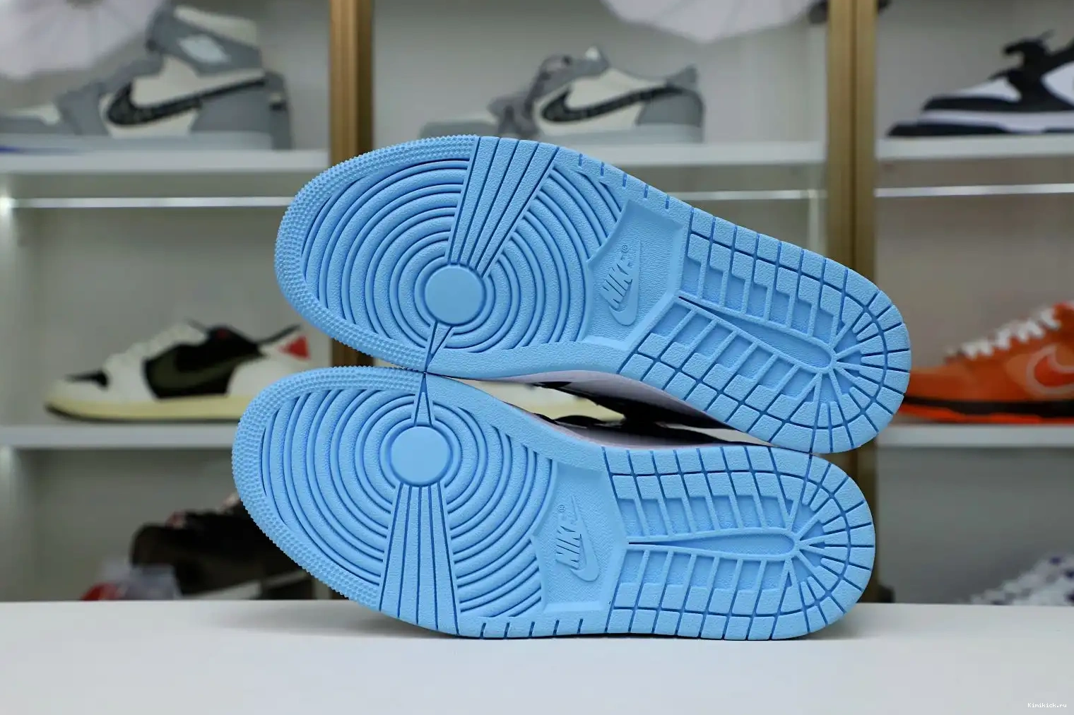 AIR HIGH 1 'BLUE WMNS Kimikick CHILL' OG RETRO JORDAN 0611